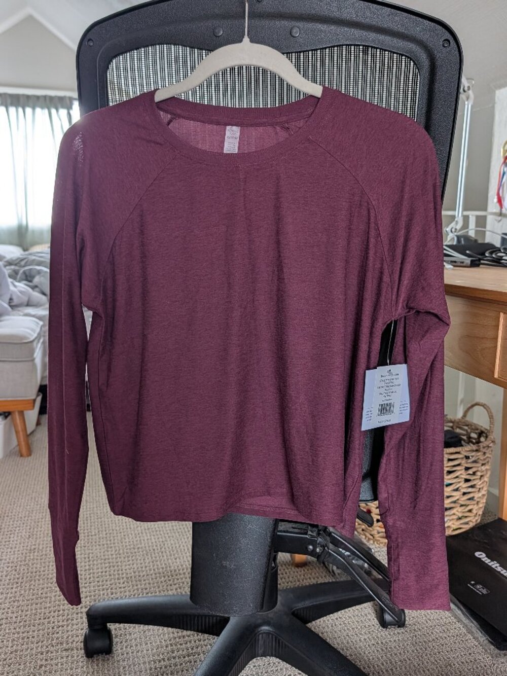Beyond Yoga, Featherweight Daydreamer Pullover - Midnight Burgundy Heather / XS
